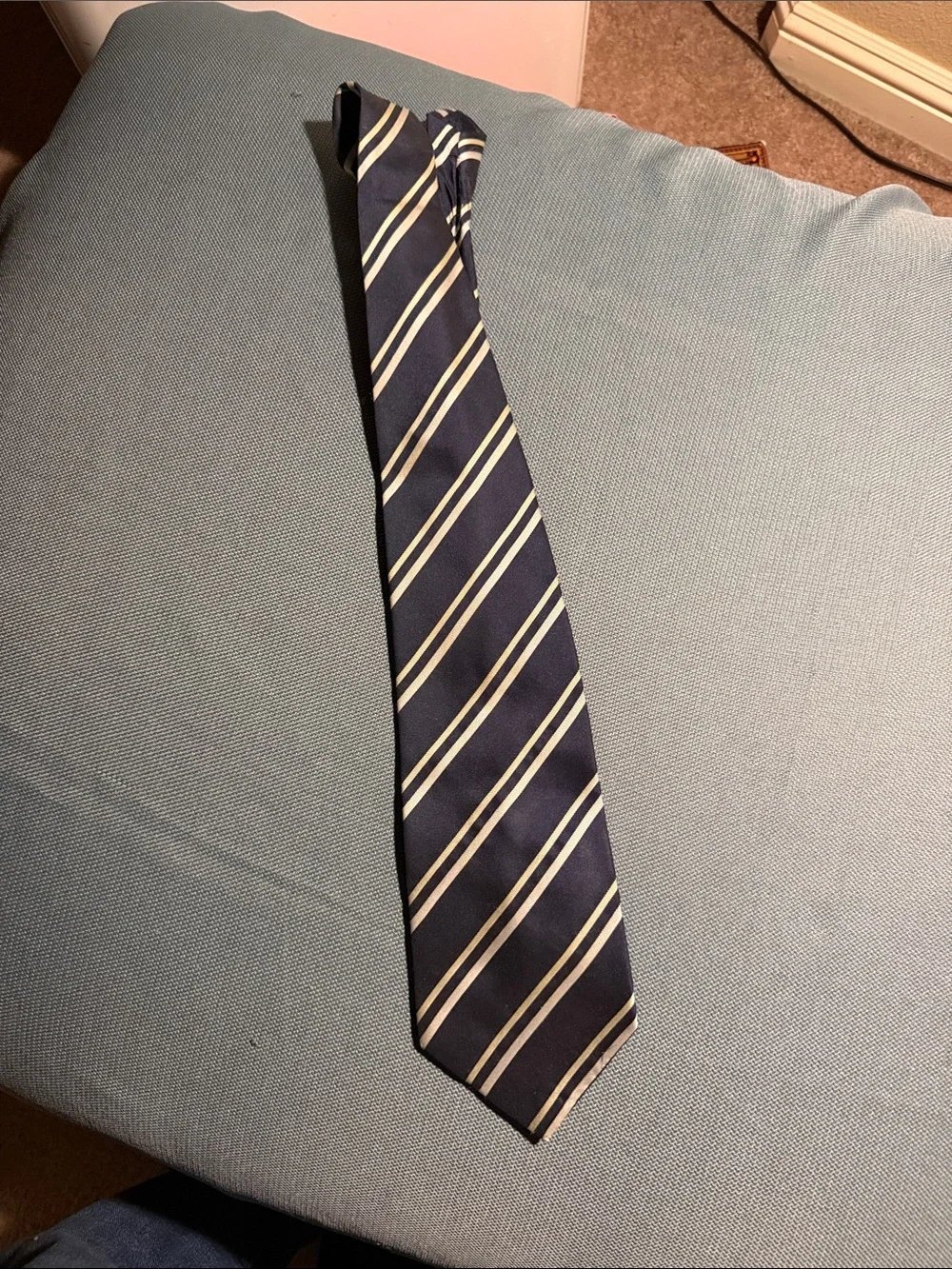 Gucci Navy and White Diagonal Stripe Men's Tie